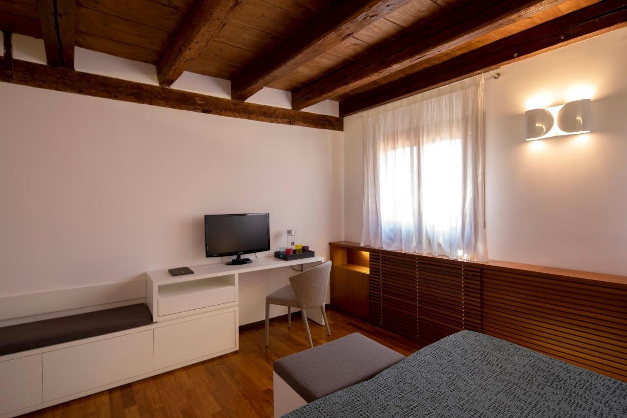 Ca' Della Scimmia-the Welcomist In